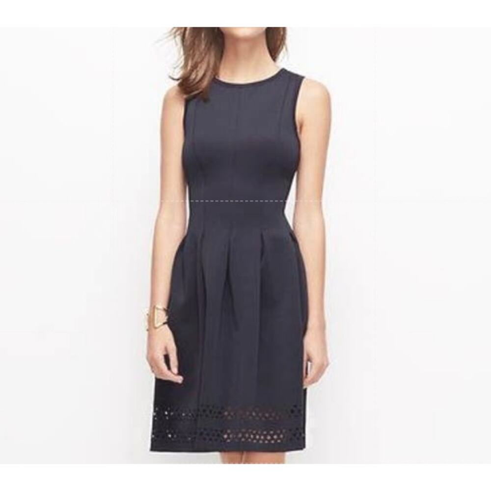 Ann Taylor Navy Ponte Knit Laser Cut Dress Women's Size 0 Sleeveless Career XS